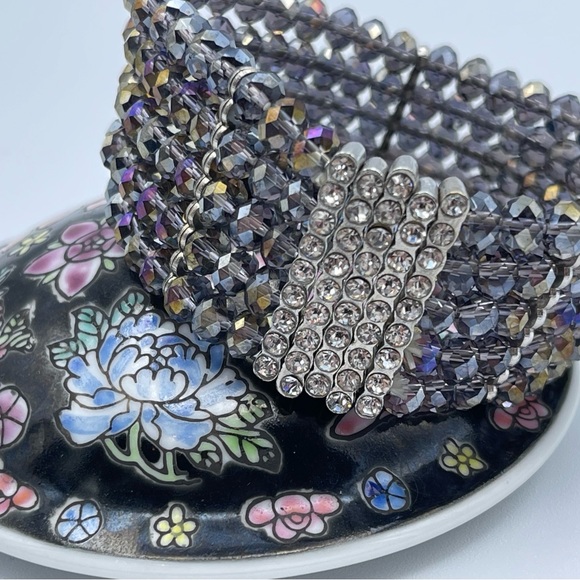NWT GLAM IRIDESCENT CRYSTAL 5-STRAND STRETCH BRACELET AND SILVER SHIMMER ACCENTS - Picture 9 of 11